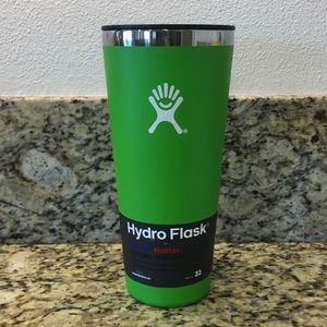 Hydroflask 32oz tumbler